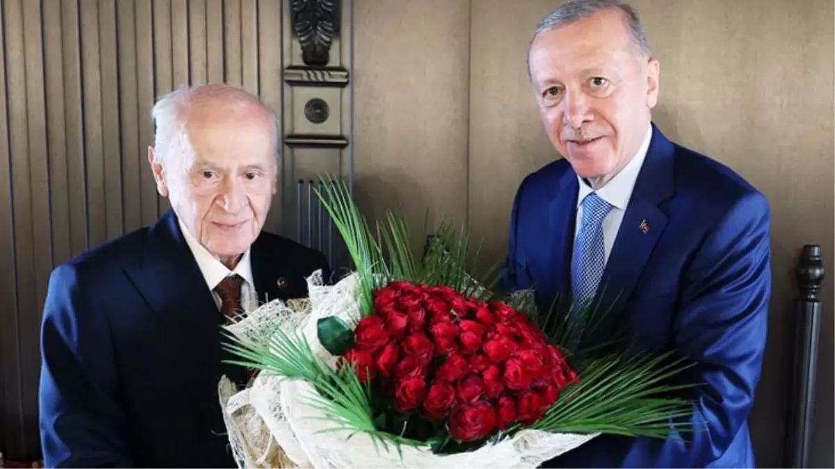 Cumhurbaşkanı Erdoğan, Bahçeli’ye 76 adet gül verdi! Sayının özel bir anlamı var