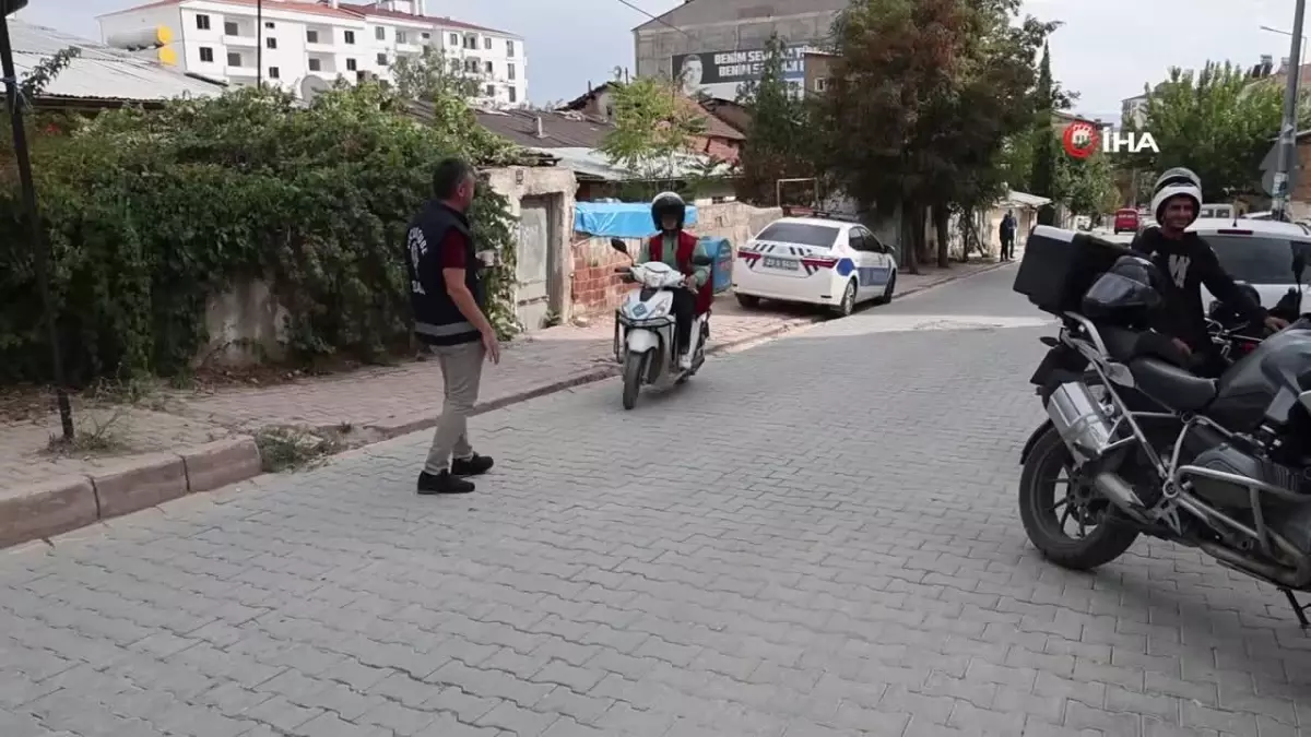 Elazığ’da Okul Önlerinde Güvenlik Denetimi