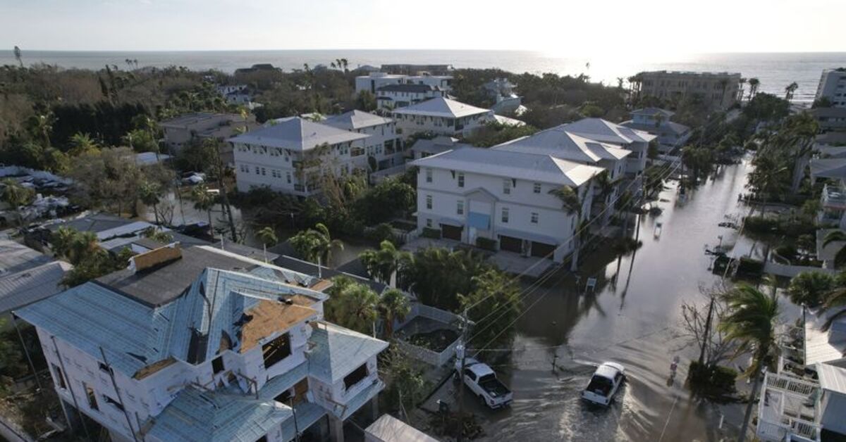 En az 10 kişi hayatını kaybetti! Florida’da Milton Kasırgası sonrası çalışmalar sürüyor