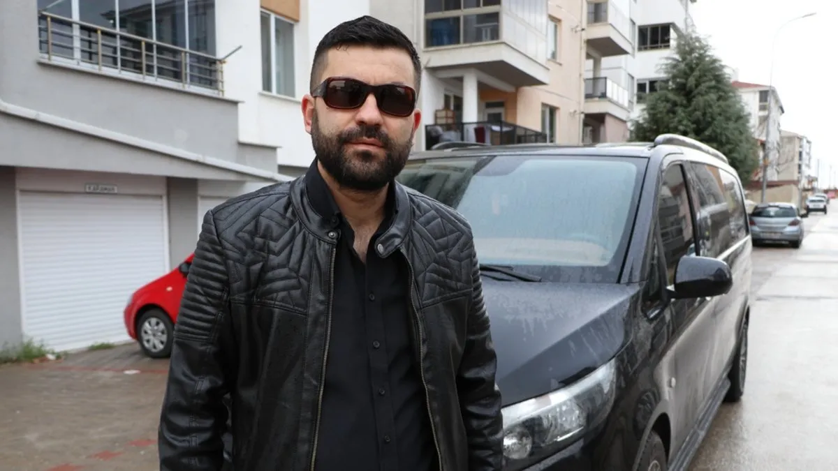 Gözlüklerinden kurtulmak istedi: Gözlerinden oldu!
